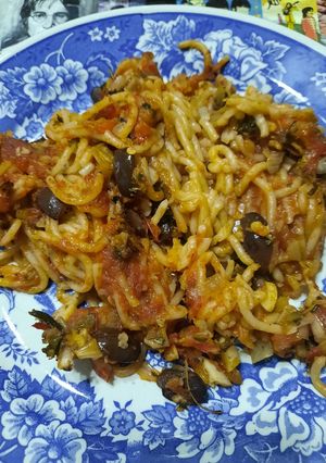 Una foto de Fideos a la puttanesca