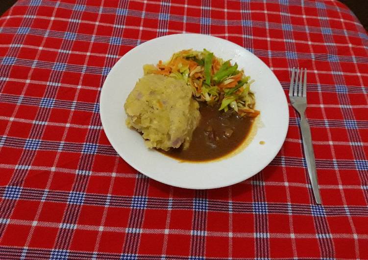 Ginger mashed Green banana(matoke) Beef stew cabbage and carrots
