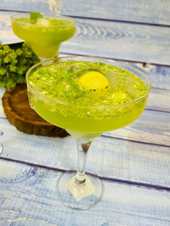 मिंट मॉकटेल (Mint Mocktail recipe in hindi) रेसिपी मुख्य फोटो