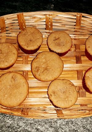 Una foto de Muffins de plátano y nuez
