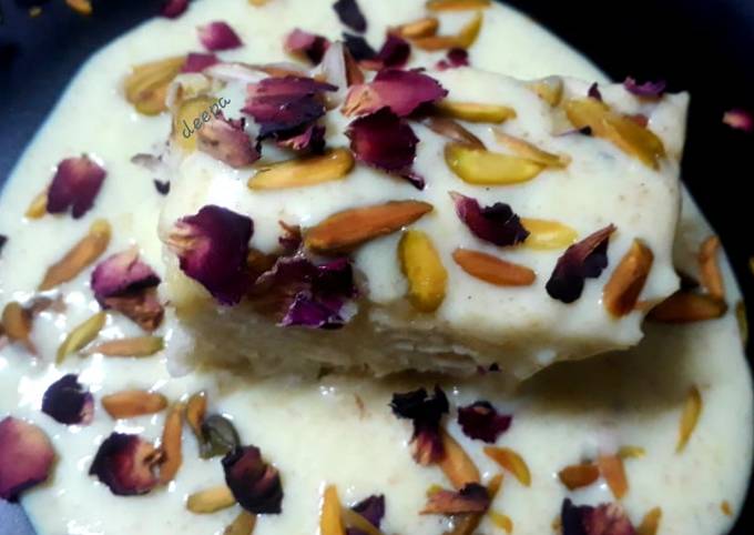 Pistachio kulfi (Indian ice cream) cheesecake : r/Baking