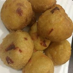 A picture of Yam balls.