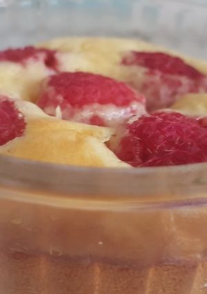 A picture of Individual clafoutis torta.