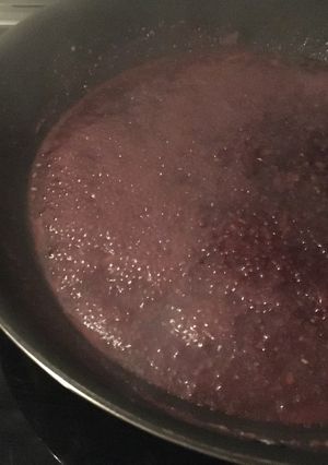 A picture of Red Wine Sauce.