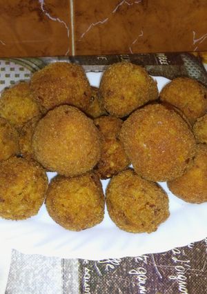 صورة لوصفة كروكات الأرز بالتونة 🍘