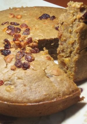 A picture of Boiled fruit cake.