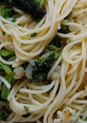A picture of Vegan Broccoli pasta 2معكرونة بالبروكلي ٢.