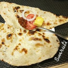 A picture of Butter Naan.