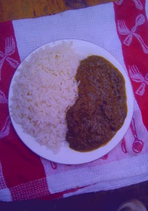 A picture of Cassava leaves(mathapa).