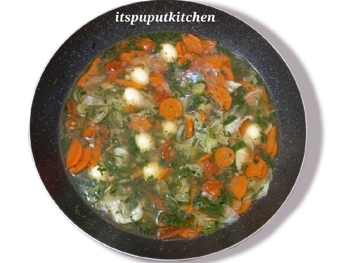  Bagaimana cara memasak Sayur Sop Telur Puyuh  spesial