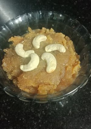 A picture of Aate ka halwa.