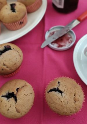 Foto di Muffins variegati alla marmellata