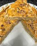 536. Quiche de calçots y butifarra (principal carne)