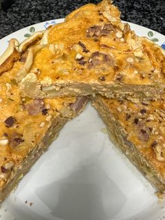 Una foto de 536. Quiche de calçots y butifarra (principal carne)
