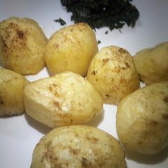 A picture of Oven roasted potatoes.