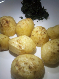 A picture of Oven roasted potatoes.