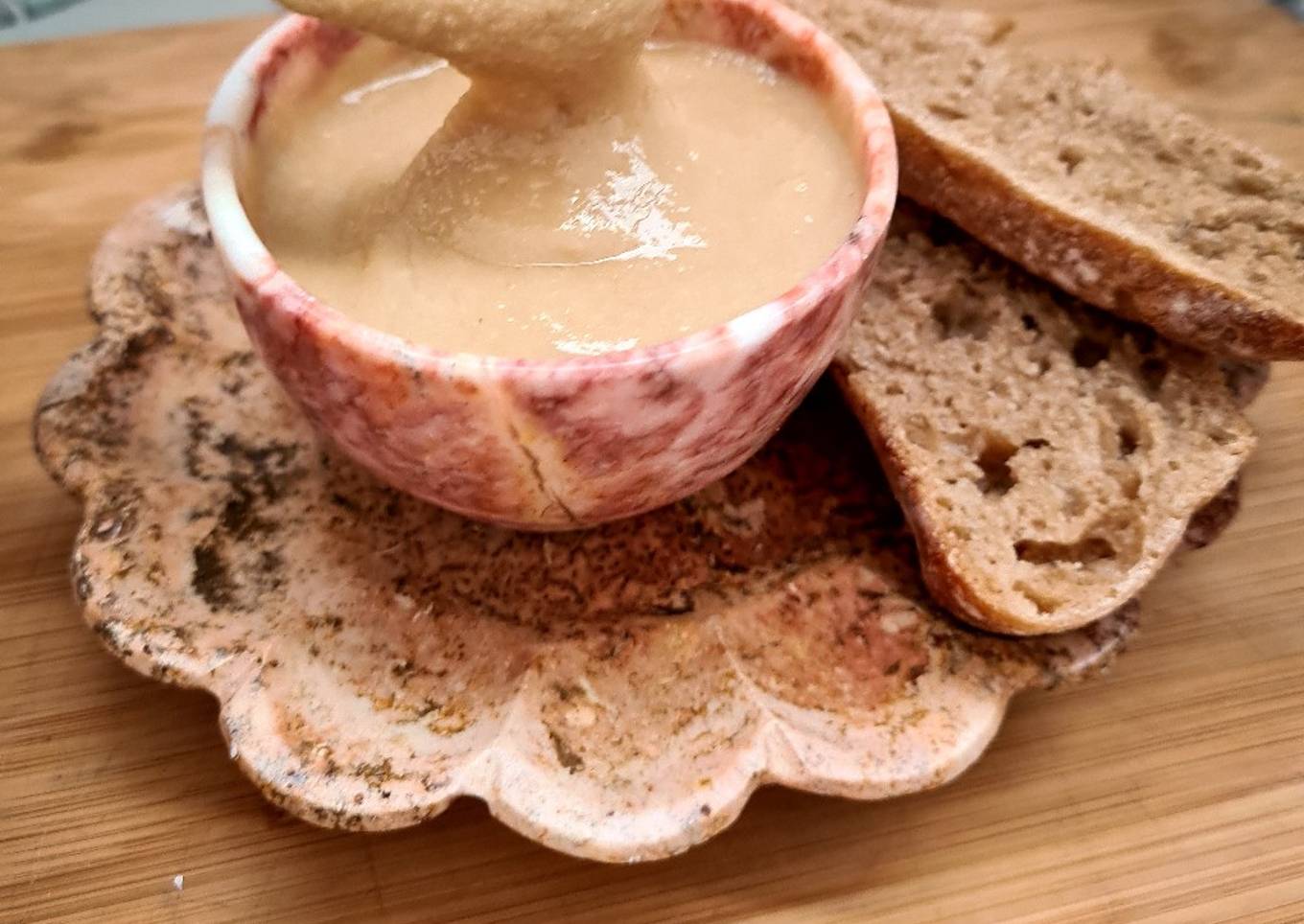 Tahinomelo o puesto en español tahini con miel