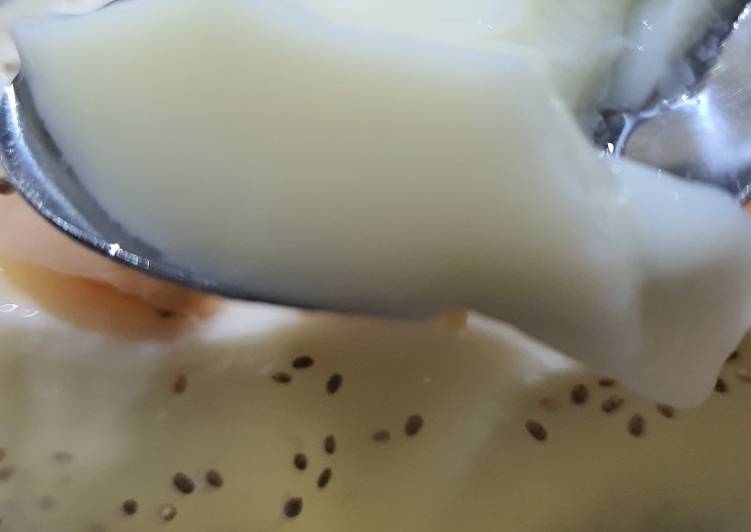 Rahasia Membuat Puding Milky Yoghurt Leci Anti Ribet!
