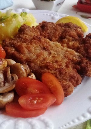 Rántgott sertéstarja csiperkegombával recept fotója