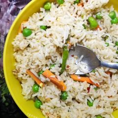 A picture of Super Instant Fried Rice with Stirred Vegetables.