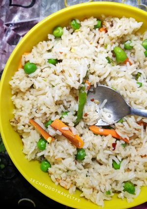 A picture of Super Instant Fried Rice with Stirred Vegetables.