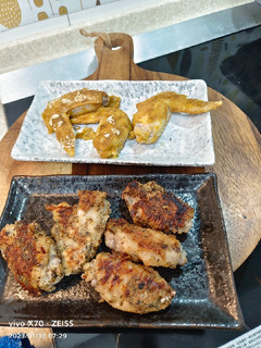 太陽蛋餅粉 打抛香茅&咖哩酥烤雞翅 的食譜成品照片