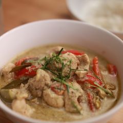 A picture of Thai Green Curry ⭐️⭐️⭐️⭐️.