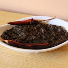 A picture of Gongura Pachadi / Kenaf Leaves Chutney.