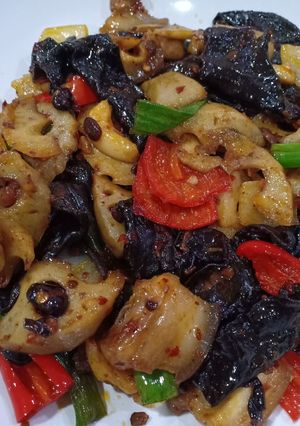 Foto resep Tumis akar teratai (lotus root)