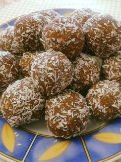 Kókuszgolyó pofonegyszerűen recept fotója