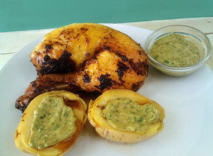 Foto principal de Pollo peruano a la brasa con salsa de ají verde