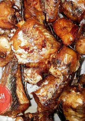 A picture of Fried fish.