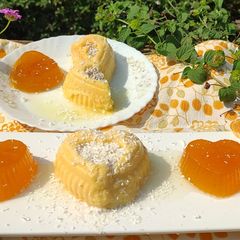 A picture of Orange mousse.