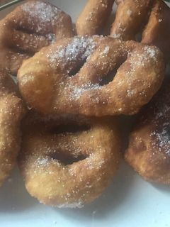 Una foto de Tortas fritas sin tacc. Rápido