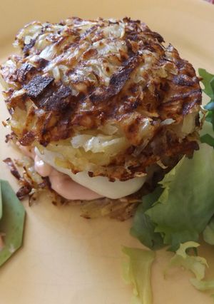 Foto principal de Hamburguesas entre tortitas de patatas