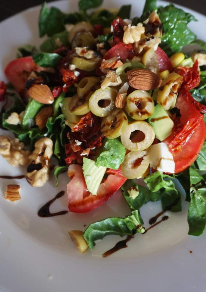 Una foto de Ensalada de espinaca completita!