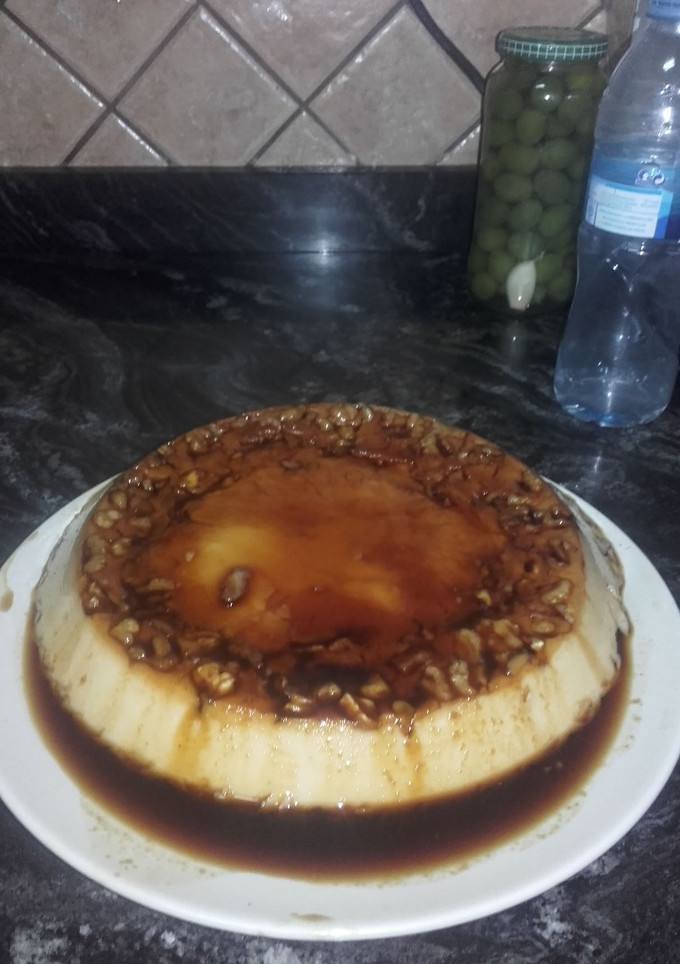Una foto de Tarta de galletas y nueces