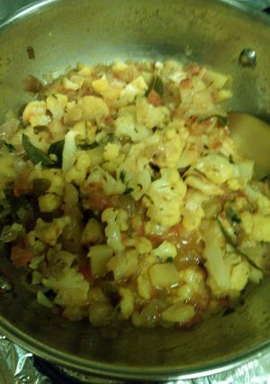 A picture of Cauliflower curry.