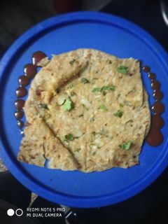 ચીઝી આલુ પરાઠા(Cheese Aloo parotha Recipe in Gujarati) રેસીપી મુખ્ય ફોટો