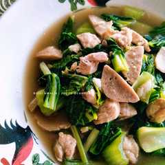 Cah Sawi Ayam Bakso রেসিপির প্রধান ছবি