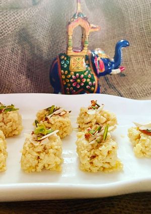 मिल्क बाइट (Milk Bite recipe in hindi) रेसिपी मुख्य फोटो