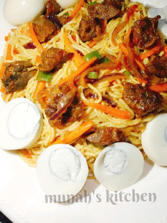 A picture of Fried spaghetti.