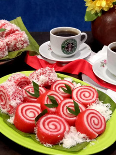 Foto resep *LAPIS SINGKONG GULUNG MERAH PUTIH*