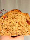Pain au levain tomates séchées et olives