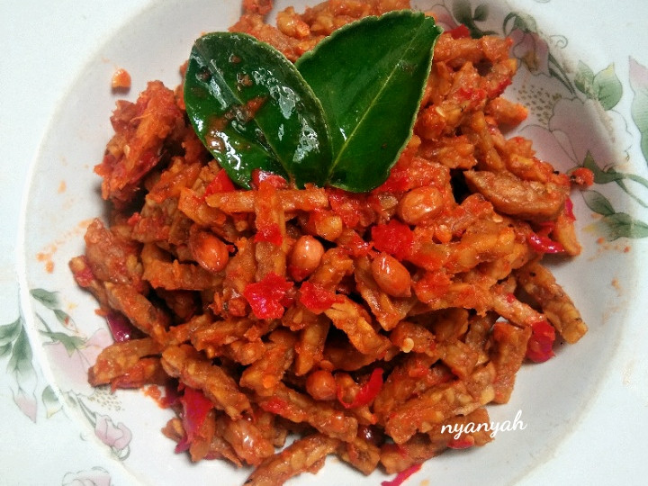 Bagaimana Membuat Kering tempe kacang pedas yang Bikin Ngiler