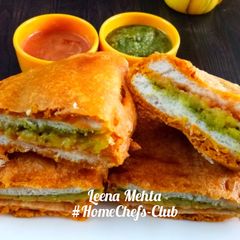 A picture of Cheesy Bread Pakoda.
