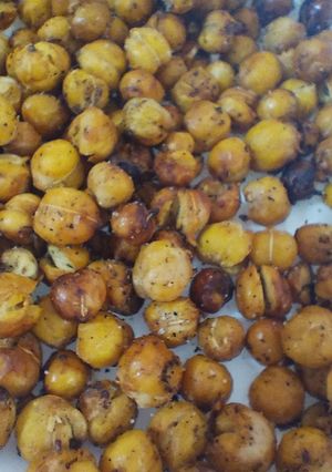 A picture of Roasted chickpeas. Airfyer.