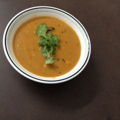 A picture of Garlic chutney.
