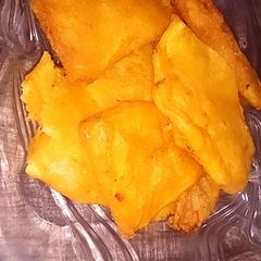 A picture of Alu ke pakoray(chicken flavor and spicy).