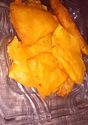 A picture of Alu ke pakoray(chicken flavor and spicy).